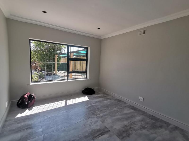 To Let 4 Bedroom Property for Rent in Welgelegen Western Cape